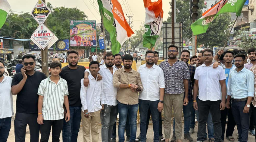 दुर्ग में युवा कांग्रेस ने गृह मंत्री विजय शर्मा का पुतला दहन किया, पुलिस के साथ झूमाझपटी
