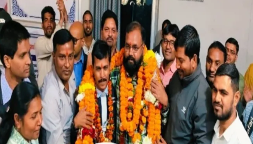 दुर्ग में बर्खास्त डॉक्टरों की वापसी, डॉ. आलोक शर्मा और डॉ. संजीव दुबे ने फिर संभाला कार्यभार