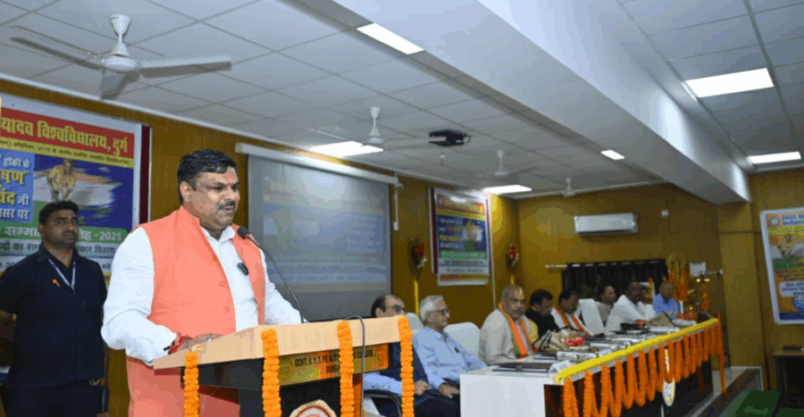 राष्ट्रीय खेल दिवस पर दुर्ग में खिलाड़ियों का सम्मान, मंत्री गजेन्द्र यादव बोले – खेल से बनता है स्वस्थ और अनुशासित जीवन