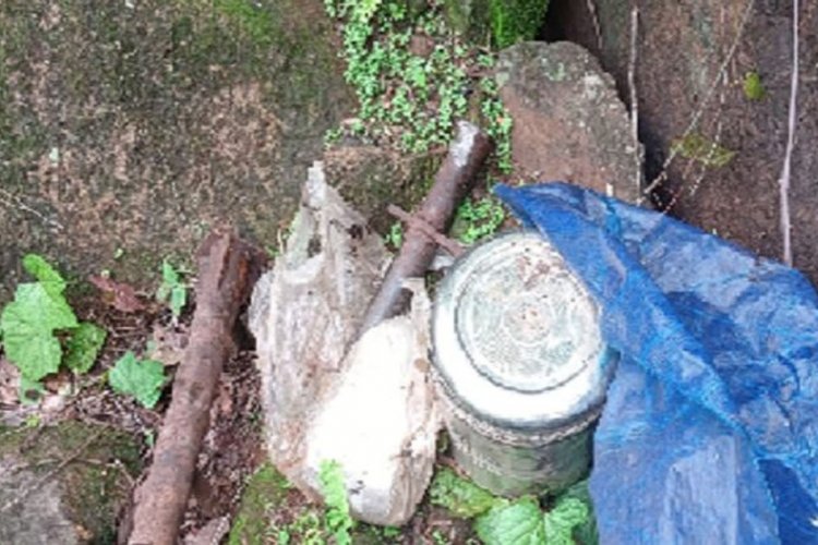 नक्सलियों की साजिश नाकाम, हथियार, IED और भारी मात्रा में विस्फोटक सामग्री बरामद