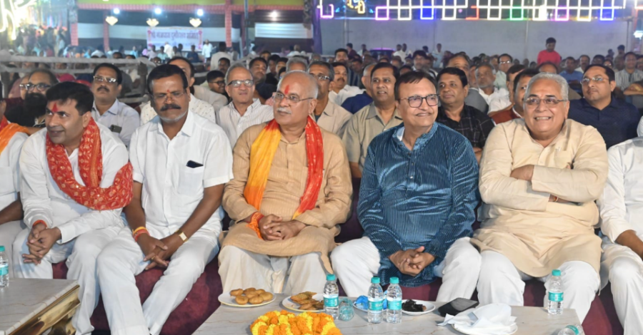 Durg Kavi Sammelan: 58 साल पुरानी परंपरा में कविताओं का जादू